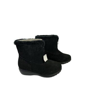Predictions Women's Black Fuzzy Boots